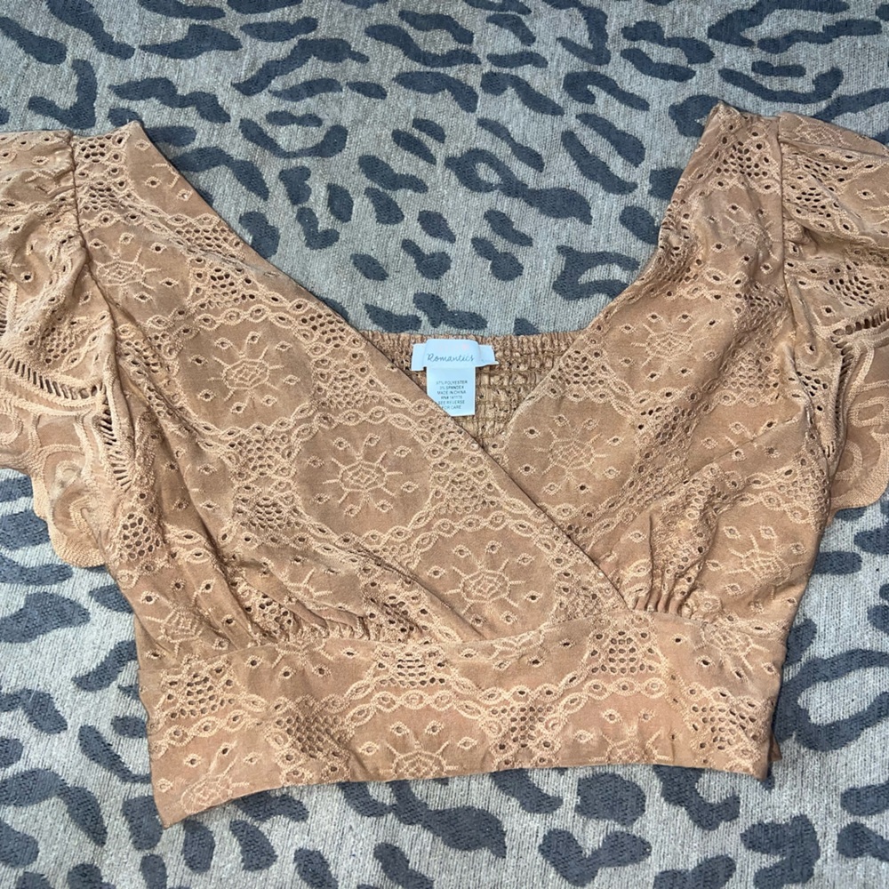 Front is lined, sleeves and back are not